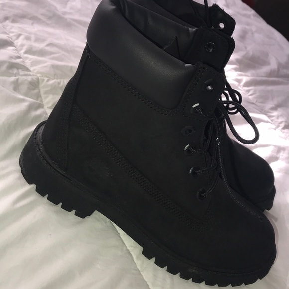 Timberland Shoes - black timberland boots